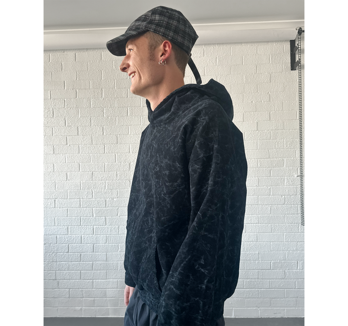 DUSK HOODIE - BLACK