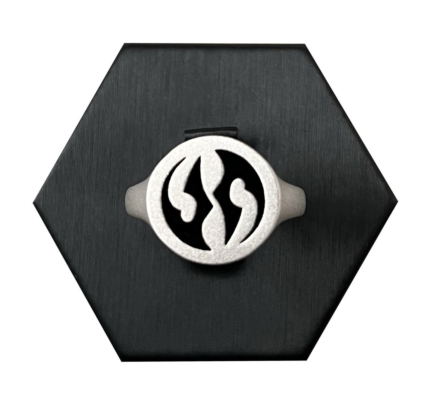 SIGNET RING