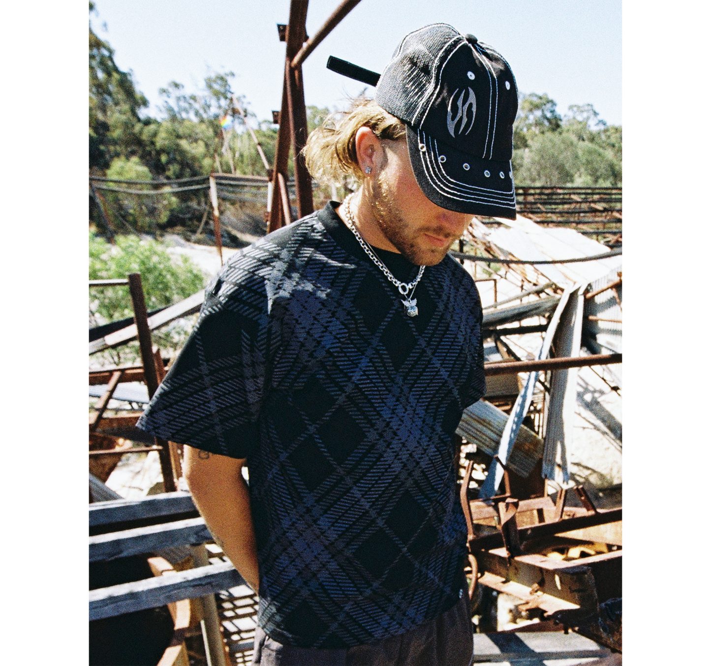 PLAID T-SHIRT - BLACK